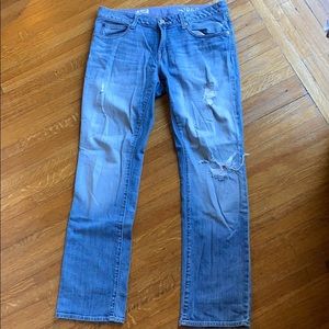 Gap easy straight 1969 distressed jeans